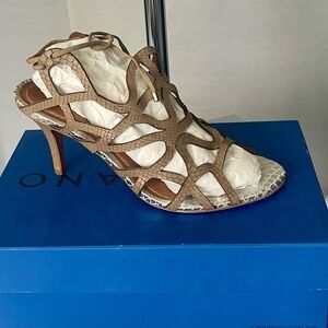 Elegant CARRANO snake/metal-silver sandals